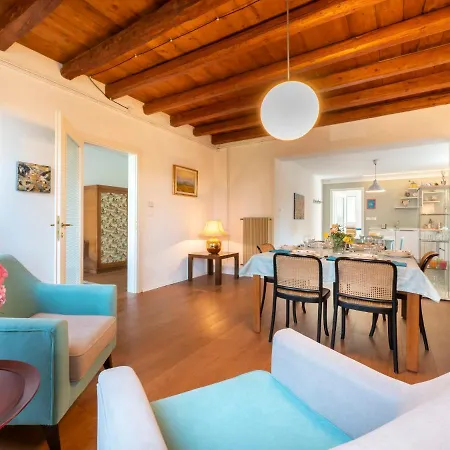 Tatil Evi Casa Con Le Rose By Interhome *