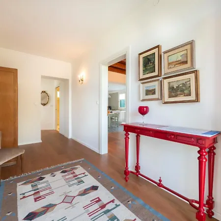 Tatil Evi Casa Con Le Rose By Interhome *