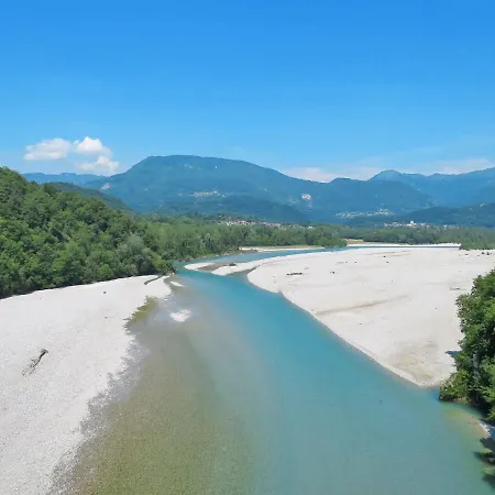 Casa Con Le Rose By Interhome *